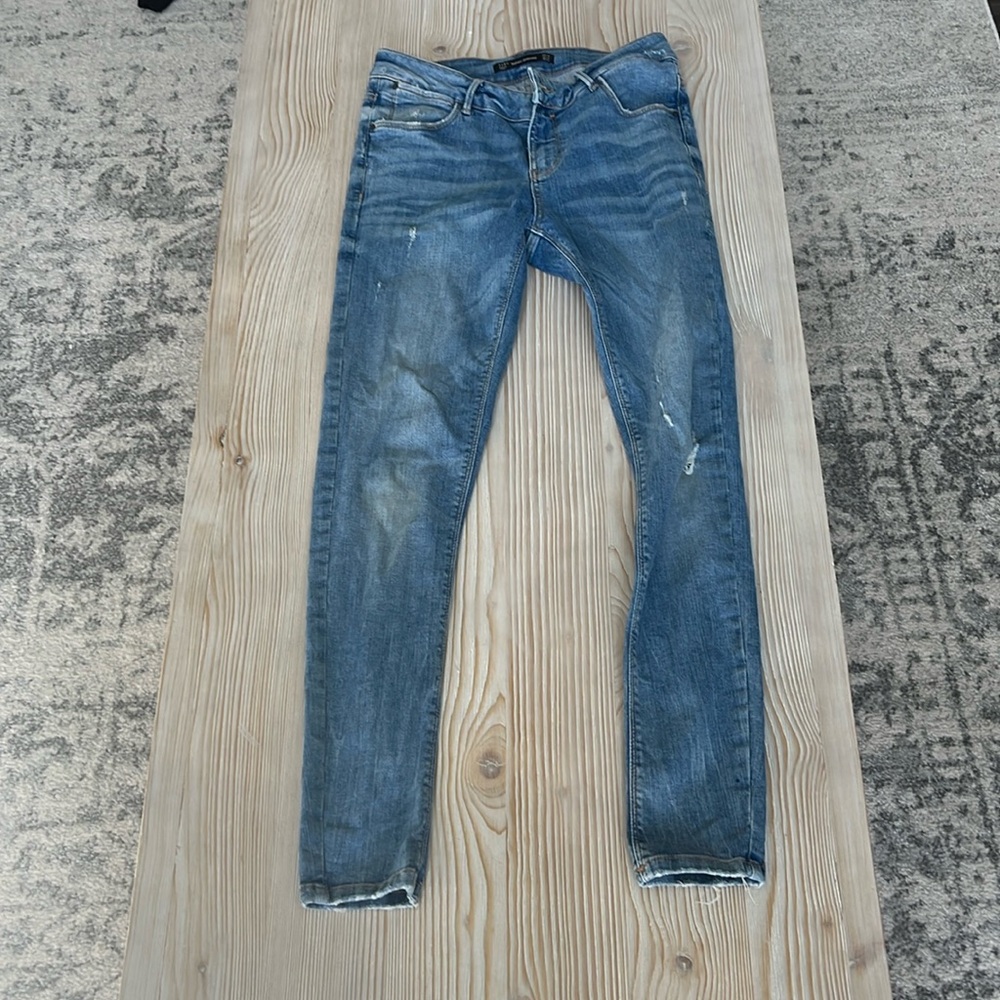 Zara embrace silhouettes jeans